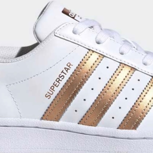 Women’s Original Adidas Superstar White Leather Sneakers Size 11. - Picture 3 of 12